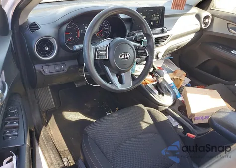 2021 Kia Forte Fe z USA, uszkodzony, nr VIN 3KPF24AD6ME337220